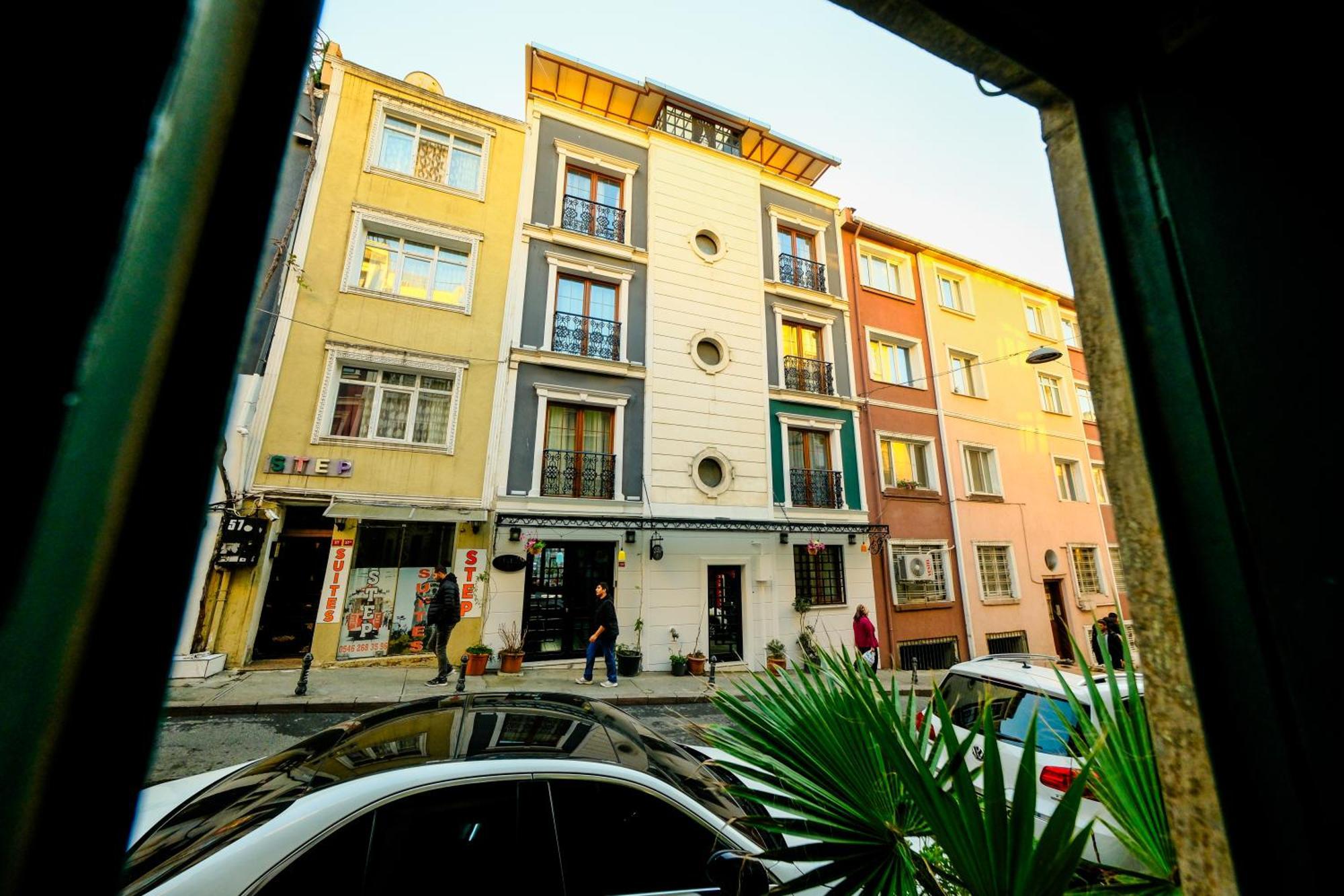 Step Suites Istanbul Exteriör bild